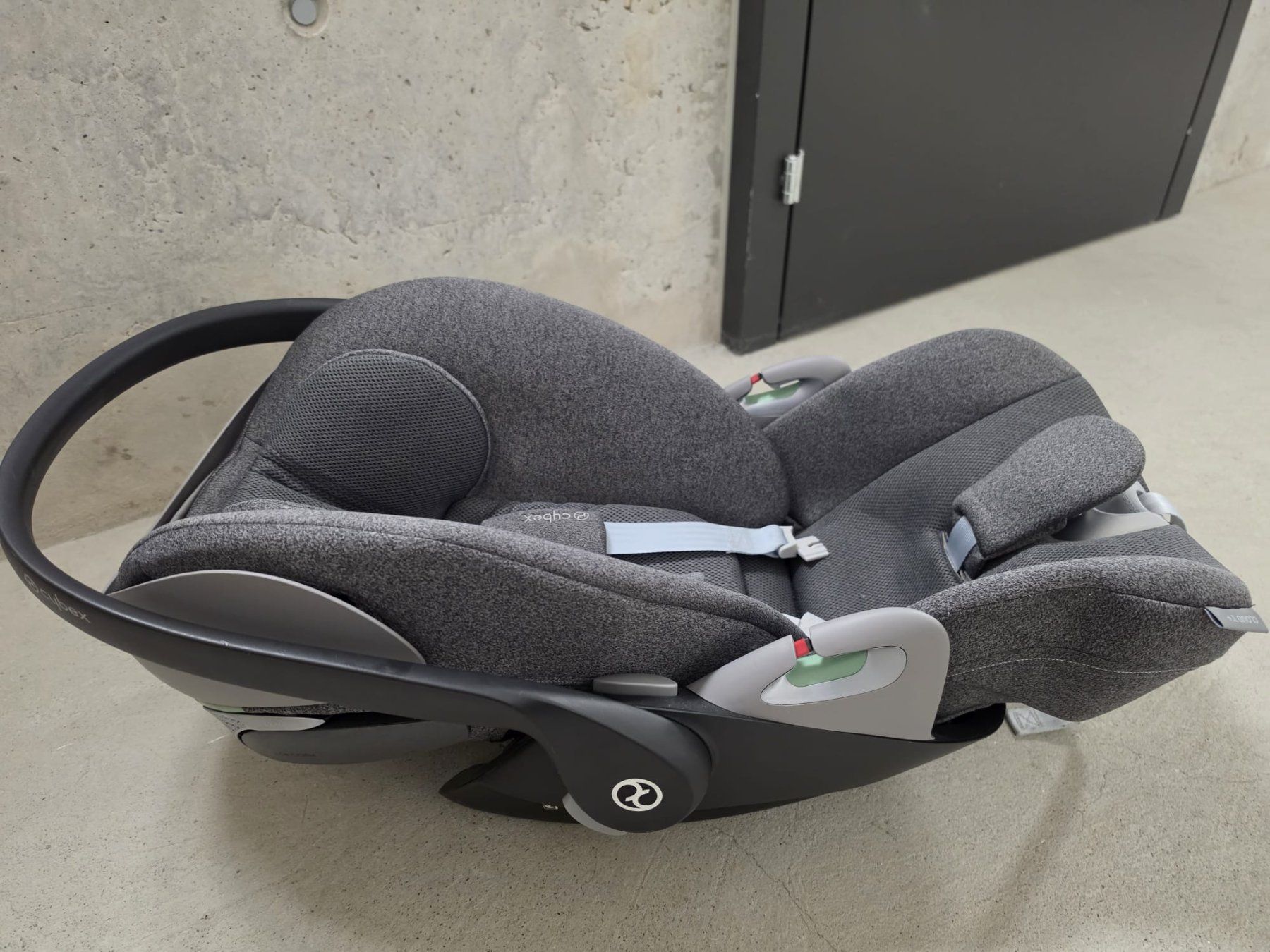 Cybex Seggiolini per auto: Cybex Cloud T i-Size Plus Babyschale – Usato da Windisch venduto da Patrick_5210 3
