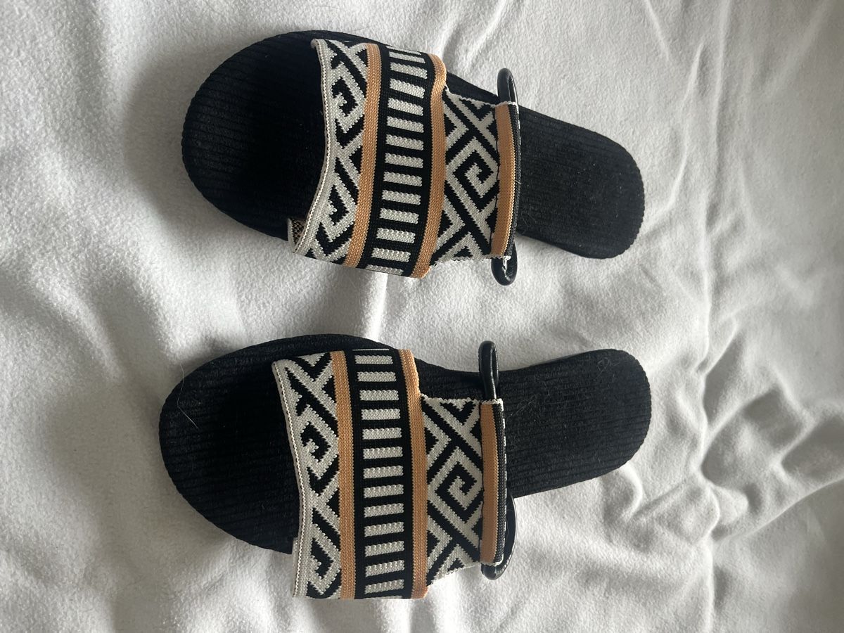 Chaussures femmes: Sommerschuhe schwarz – Neuf (Voir description) à Giswil par Mauritius9026