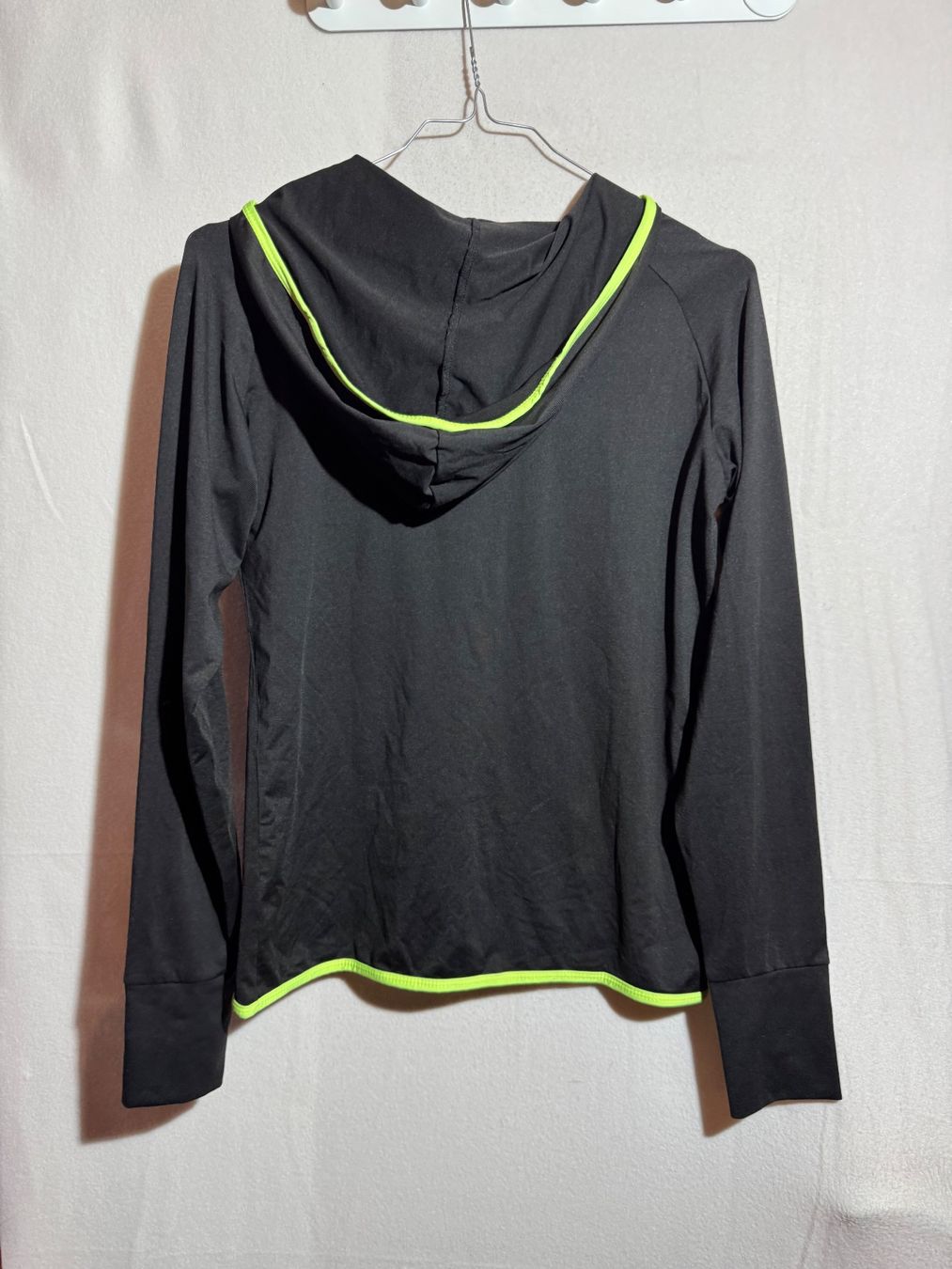 Jacken: Kapuzenjacke, Sportjacke Gr. M – Gebraucht aus Grosswangen von SALE_SALE_SALE 5