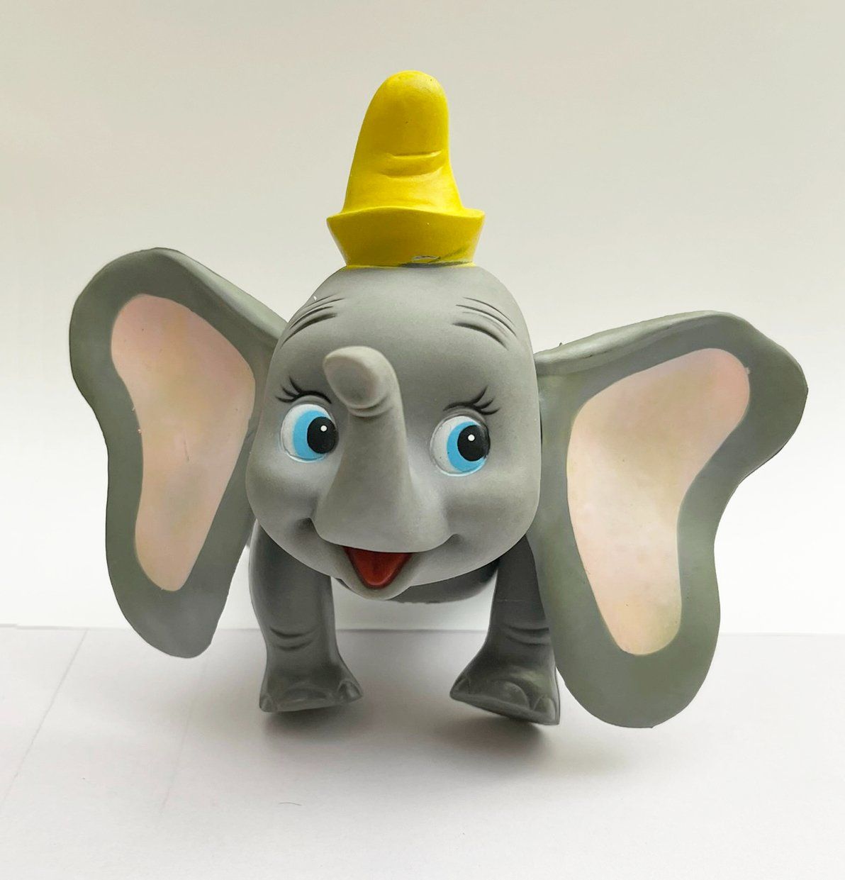 Disney Statuette: Vintage Disney Figur: DUMBO – Usato da Frenkendorf venduto da Yard-Sale-2000