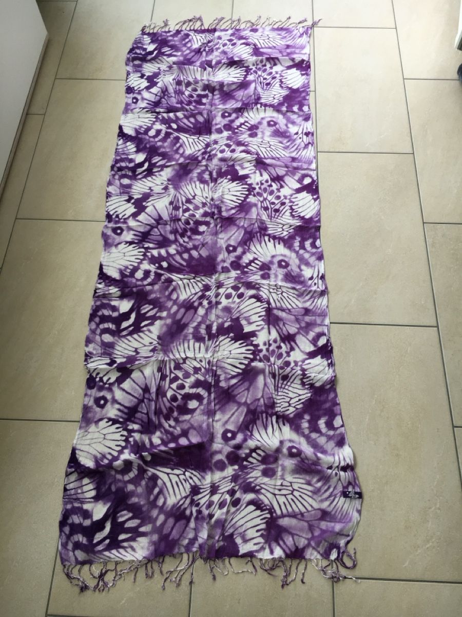 Foulards, Tücher & Schals: Schicker Schal mit Schmetterlingen, lila/weiss – Gebraucht aus Kaltbrunn von pooc1975 2