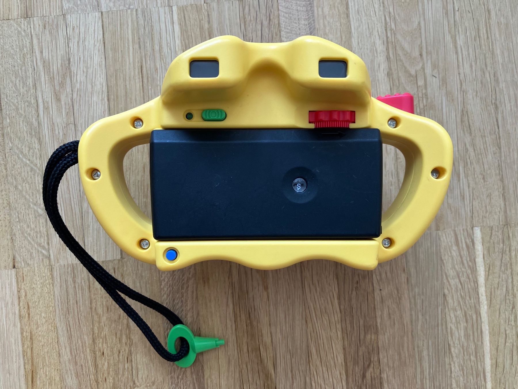 Fotocamera: Fisher-Price 35mm Kamera Analog – Usato da Basel venduto da pat_vq9b 1
