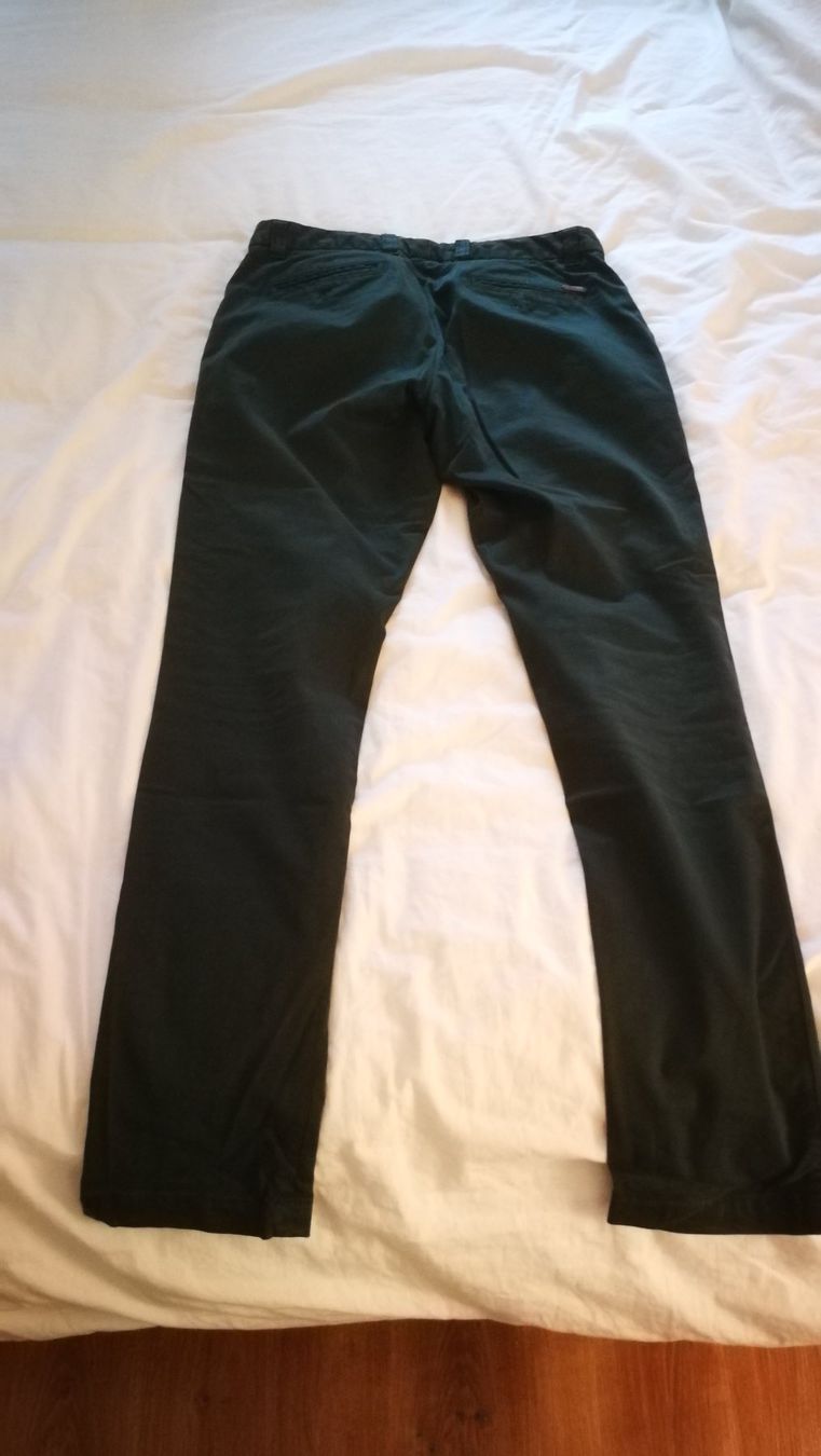 Pantalons: Pantalon Iconic Taille 30 Slim Fit – D'occasion à Nyon par Brainoff 1