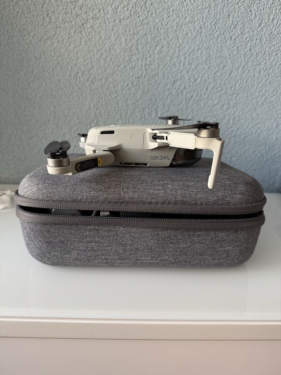 DJI Modellismo RC: DJI Mavic Mini, 249g Fly More Combo mit Zubehoer – Usato da Bassersdorf venduto da Ulmer 1