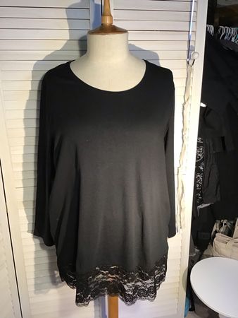 Shirt- Pulli von Ulla Popken 54/56 mit Spitzendetail