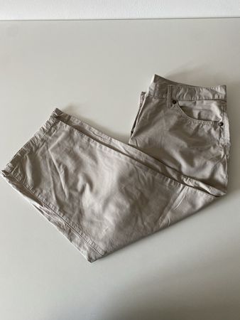 Khaki Hose, Gr. 40, Top Zustand, ideal für den Sommer!