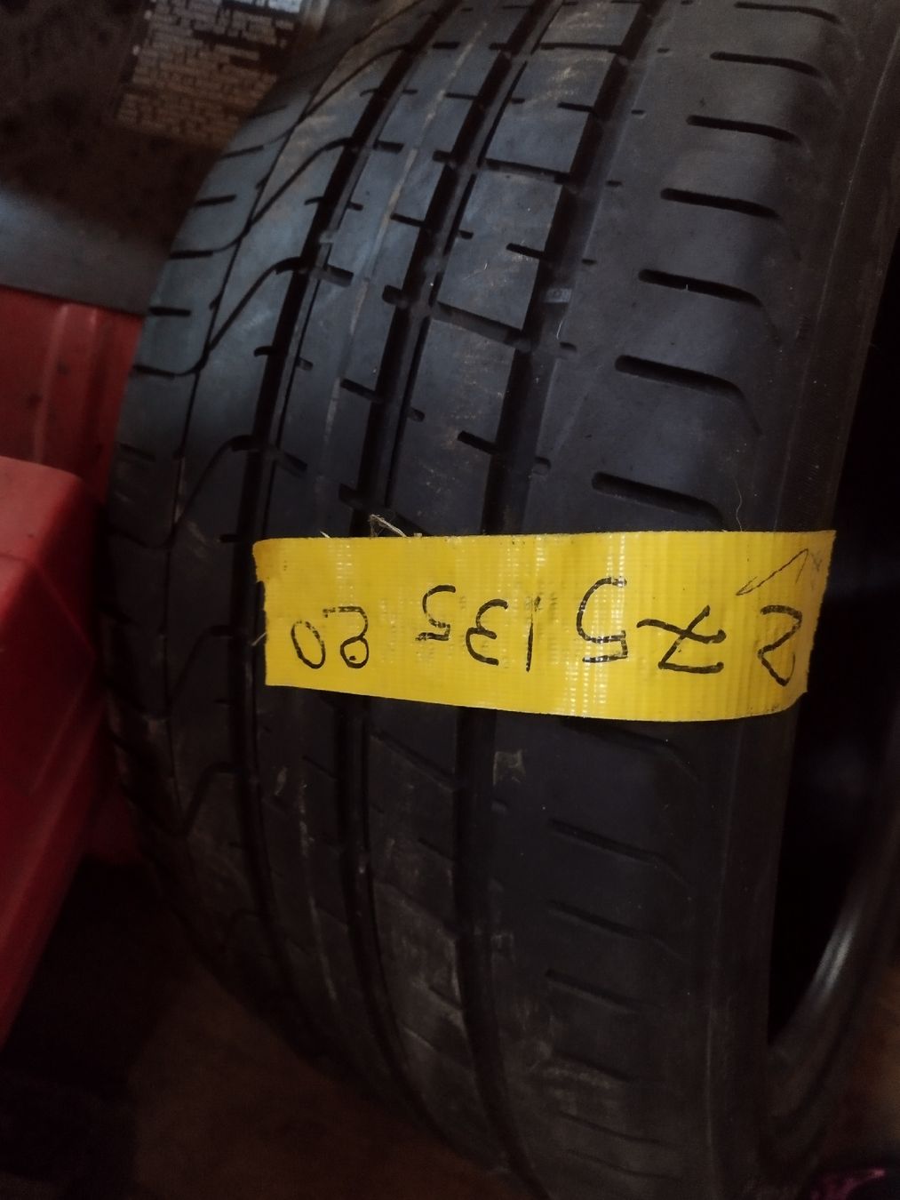 Pneus & Roues: 2 pneus Pirelli 275/35-20 – D'occasion à asuel par bressaucourt
