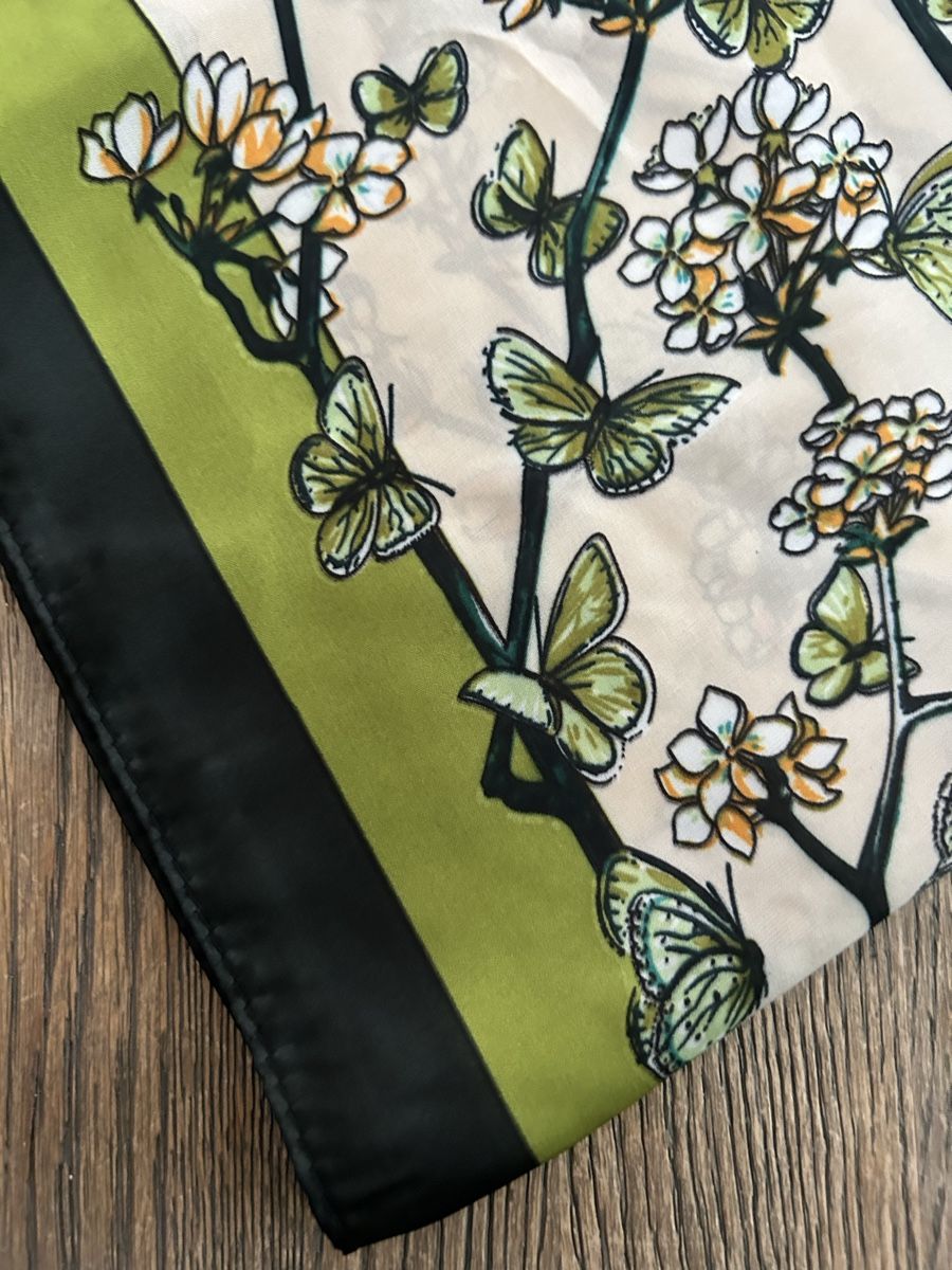 Foulards, Tücher & Schals: Halstuch mit Schmetterlingen – Neu (gemäss Beschreibung) aus Hofstetten SO von Treasurefinds 3