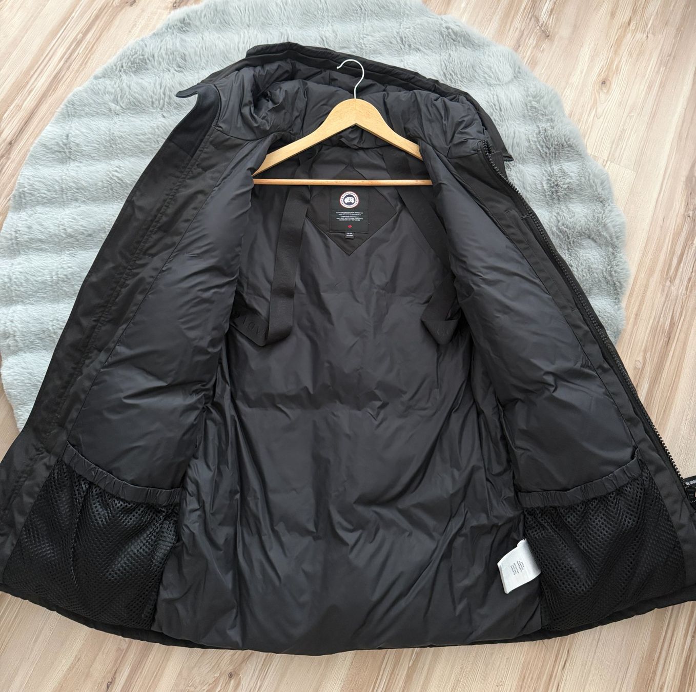 Jacken: Canada Goose Chateau Parka schwarz – Neu (gemäss Beschreibung) aus Schlieren von lindi789 1