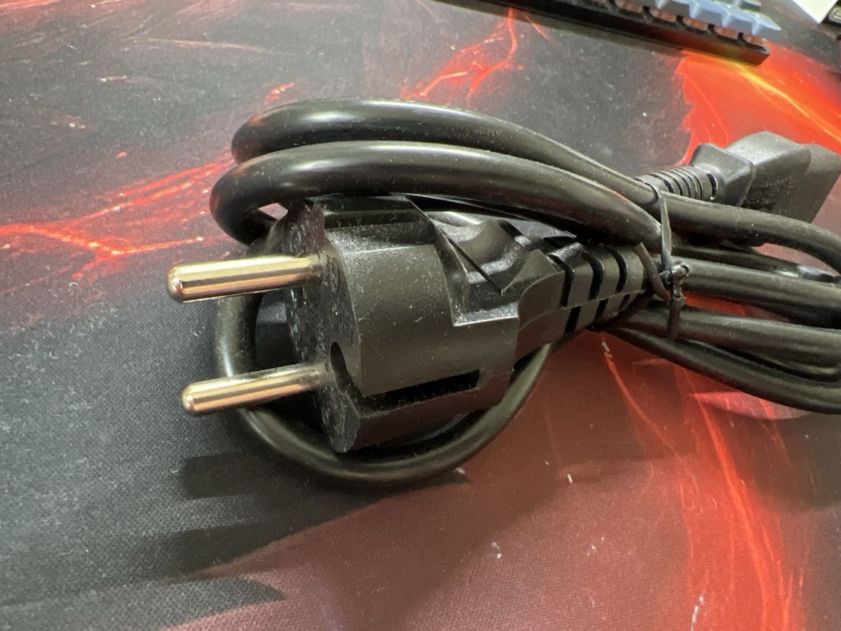 Kabel: Câble d'alimentation secteur 2 mètres – Gebraucht aus Genève von PoissonBlue 2
