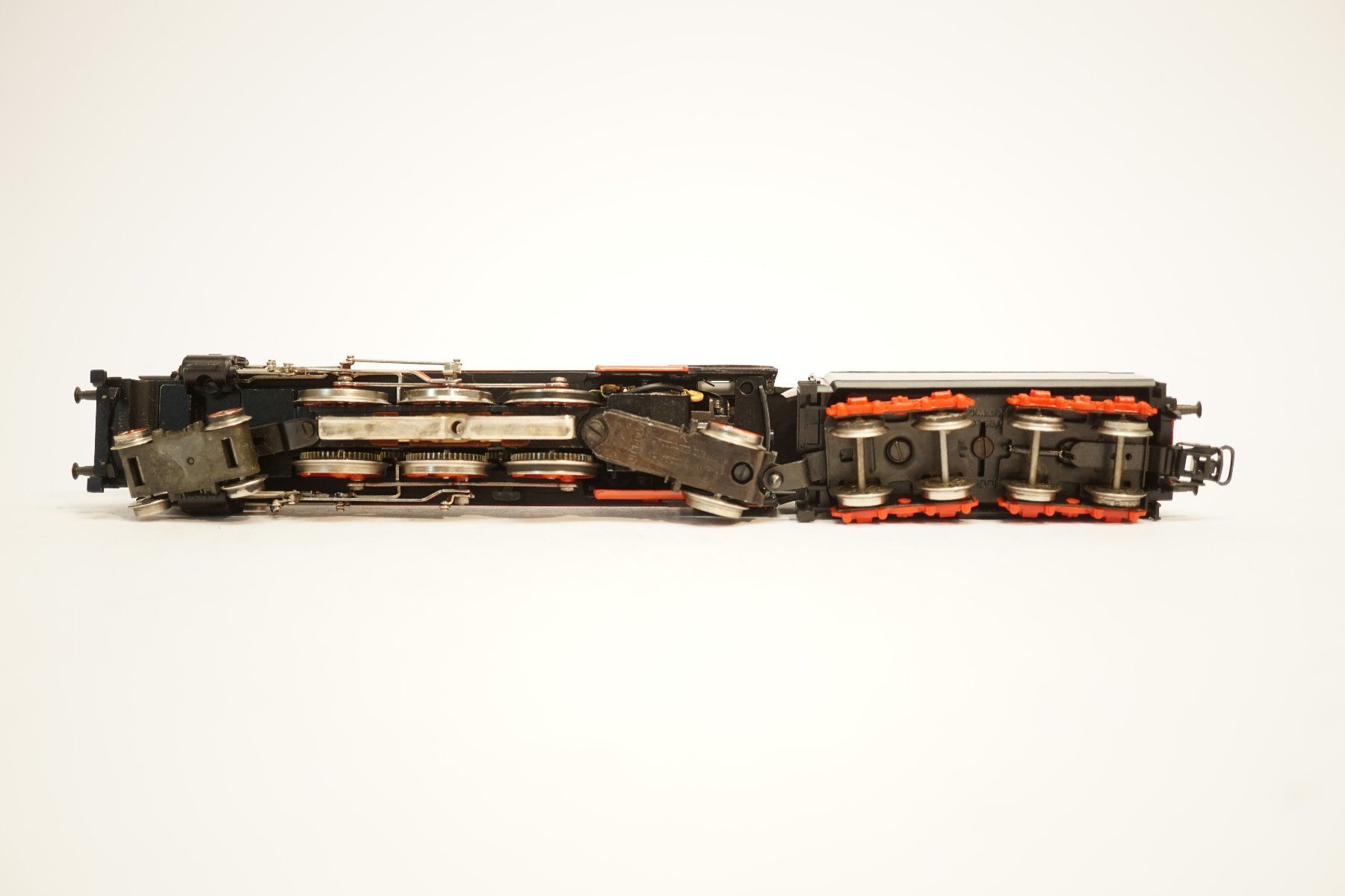 Märklin Modellini di ferrovie: 1å Märklin 3048 DB BR 01 Dampflok – Usato da Uetendorf venduto da tigermuegi 8