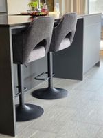 2 Barhocker Anthrazit Stoff guter Zustand