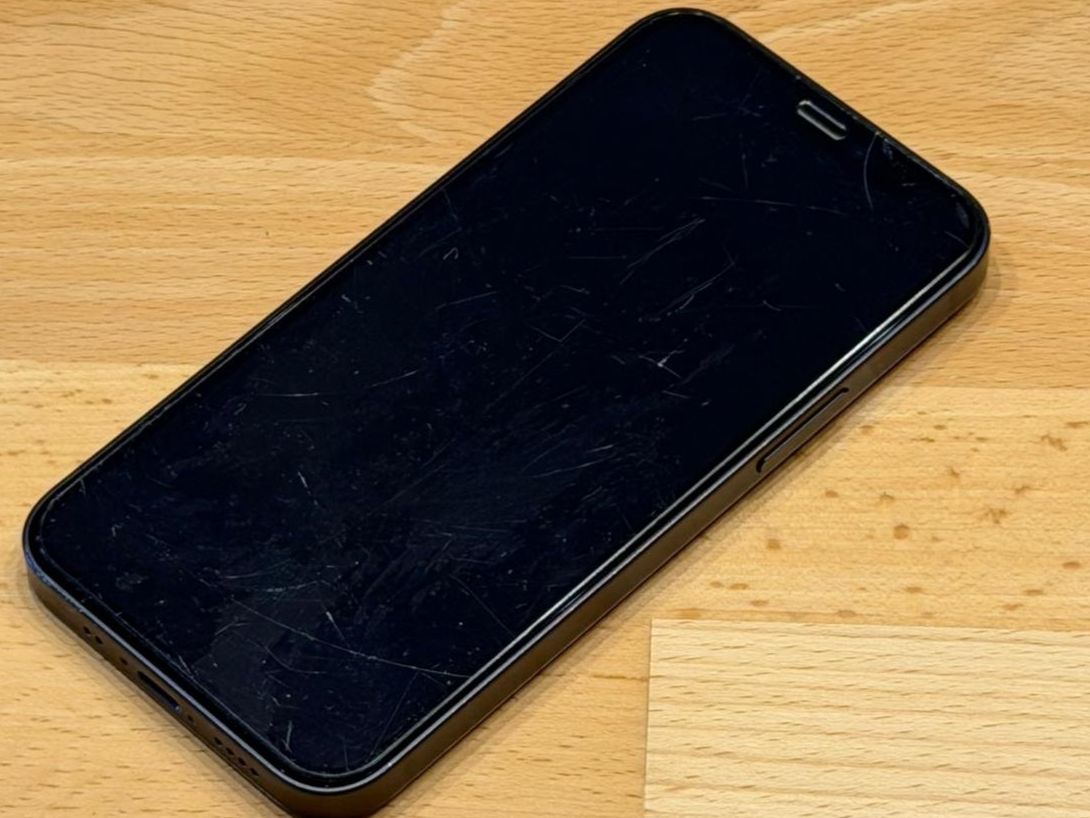 Apple Handys / Smartphones: iPhone mini 12 mit viel Zubehör – Gebraucht aus Ebikon von Dubi1 2