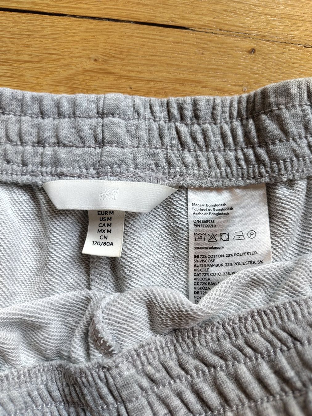 H&M Pantaloni: Jogginghose kurz – Usato da Bern venduto da Linii 1