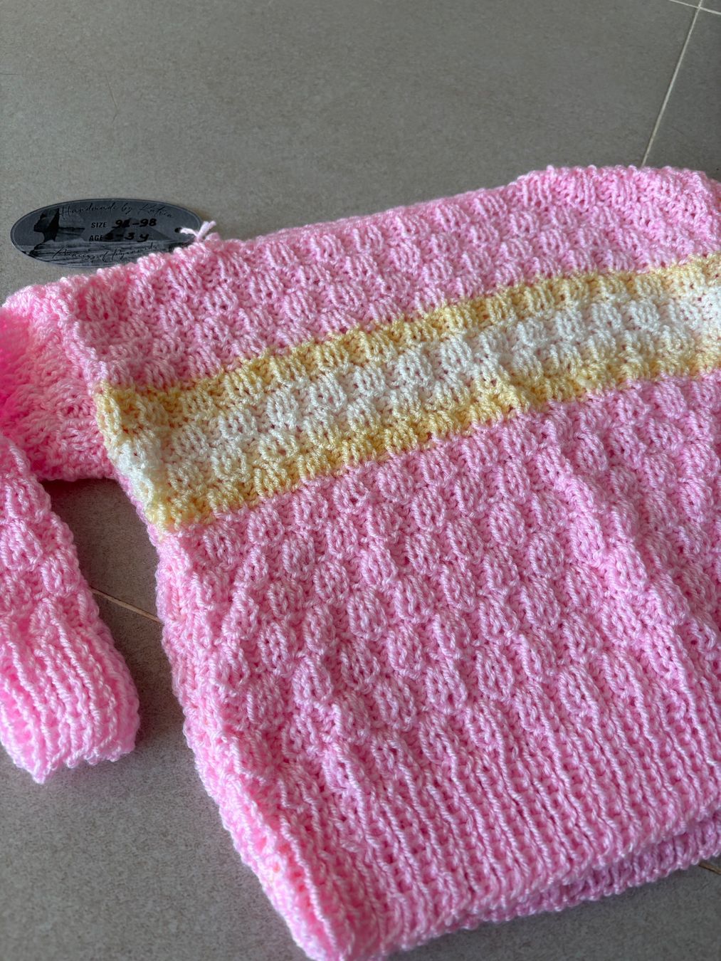 Pullover & Sweatshirts: Kinder Pullover Grösse 92/98 rosa gestreift Handarbeit neu – Neu und originalverpackt aus Basel von Tierschutz-Flohmi 1
