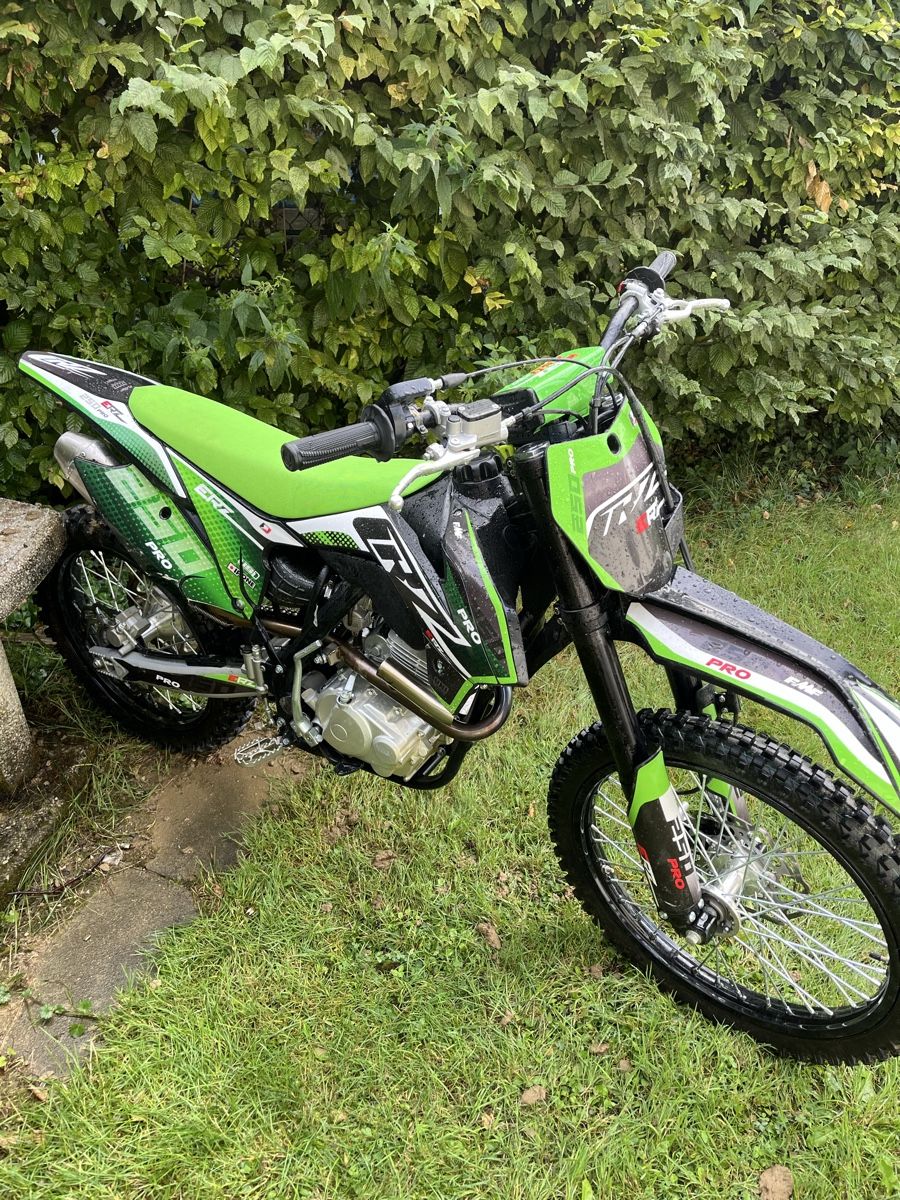 Enduro: Moto ERZ 250 4 temps – Nuovo (secondo la descrizione) da Le Locle venduto da luthin01