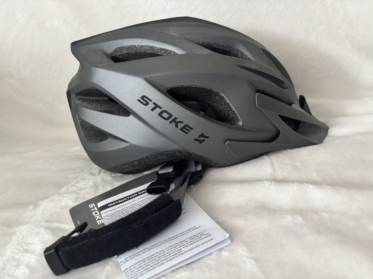 Stoke Caschi: Fahrradhelm STOKE grau neu Grösse 53-58 – Nuovo e nell'imballaggio originale da Künten venduto da Jutuma