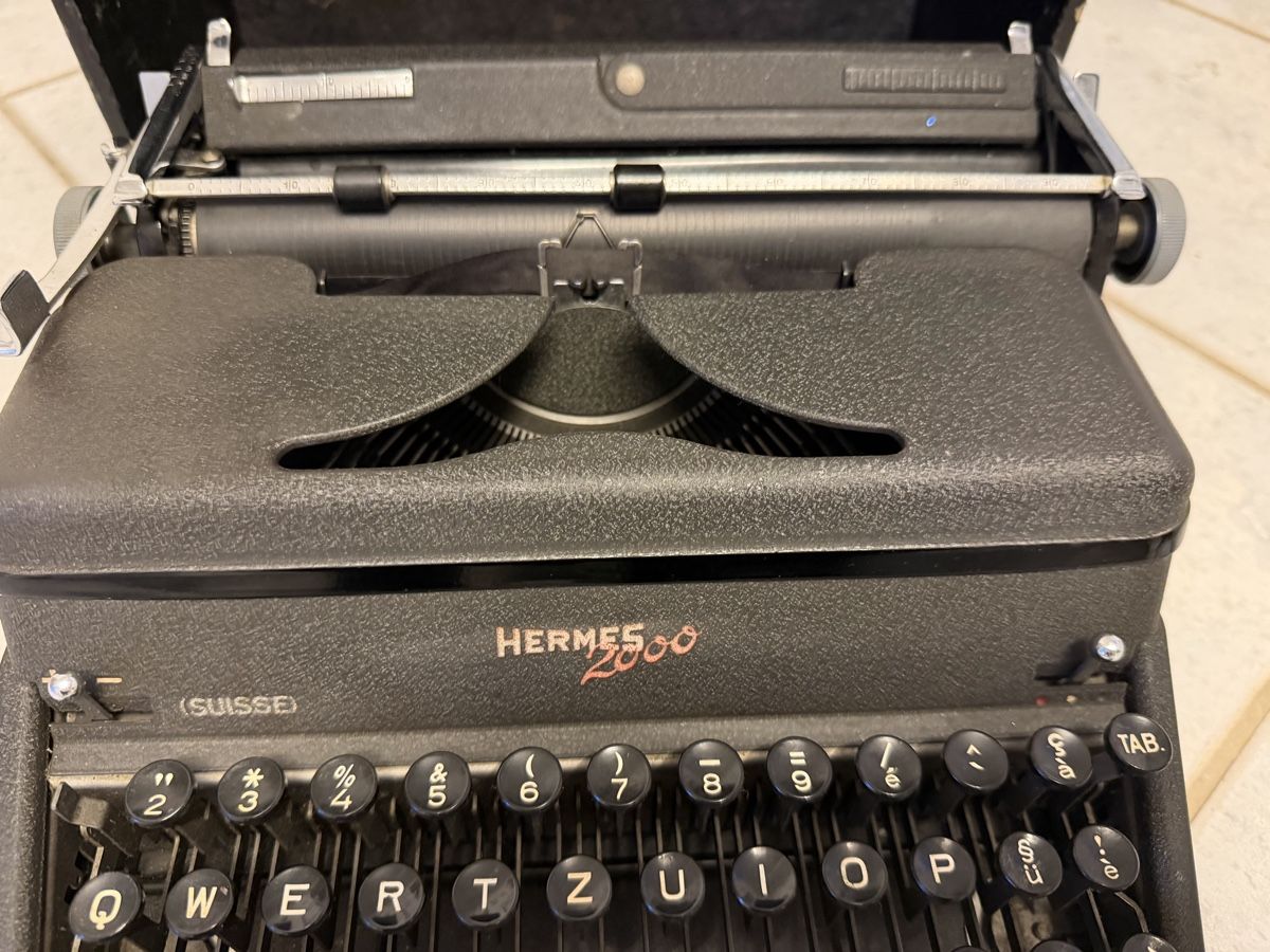 Hermès Macchine da scrivere: Hermes 2000 Schreibmaschine – Usato da Trimbach venduto da SABO-61 2