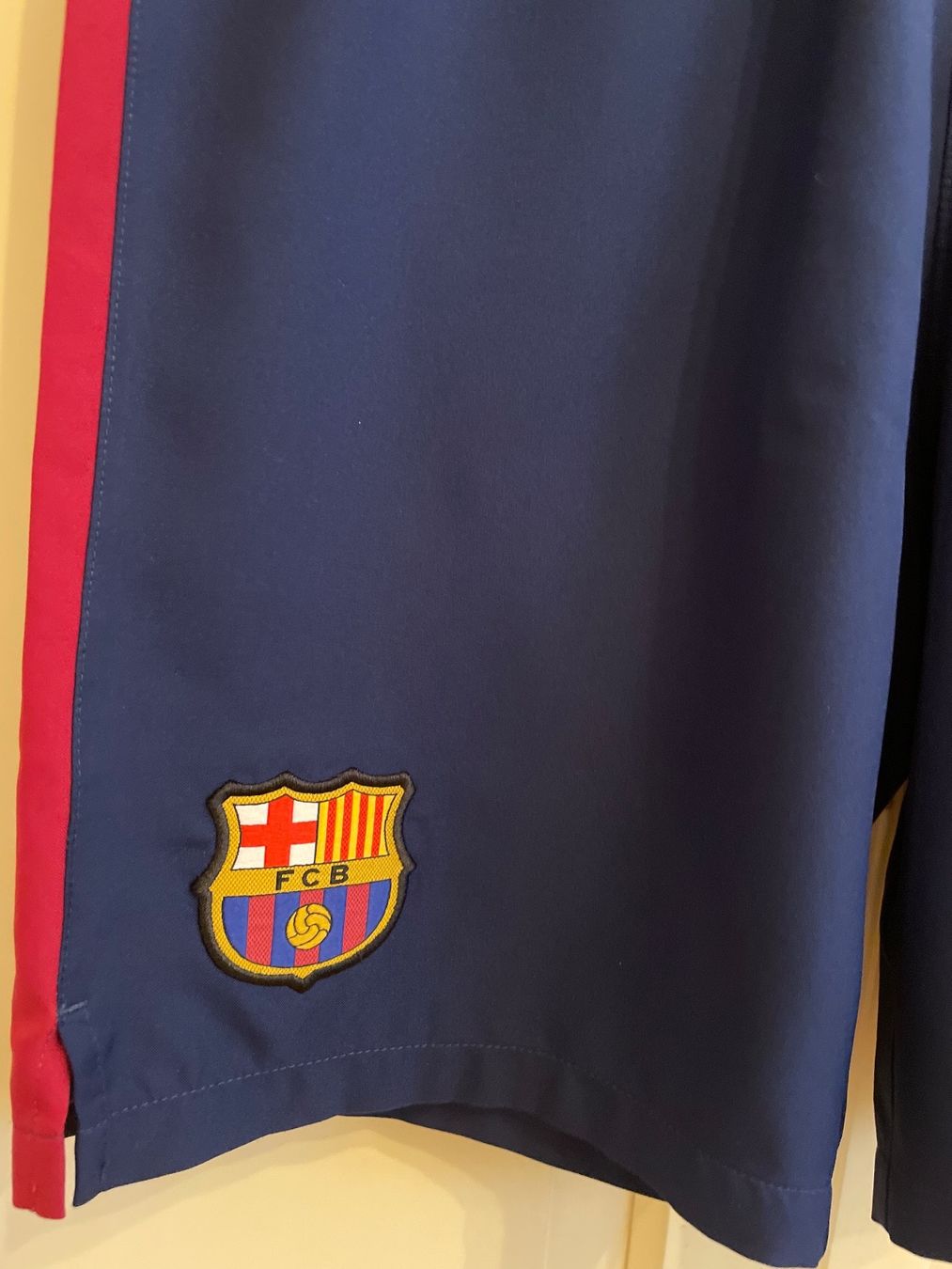 Nike Scarpe, pantaloni & magliette da ginnastica: FC Barcelona Nike  Short – Nuovo (secondo la descrizione) da Zürich venduto da wijon07 1