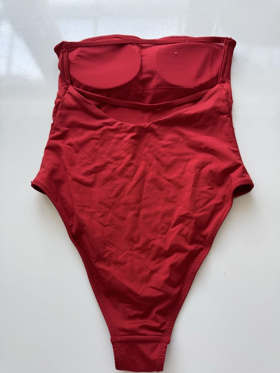 H&M Maillots de bain & Bikinis: Badeanzug – D'occasion à Rotkreuz par Mini_mela33 1