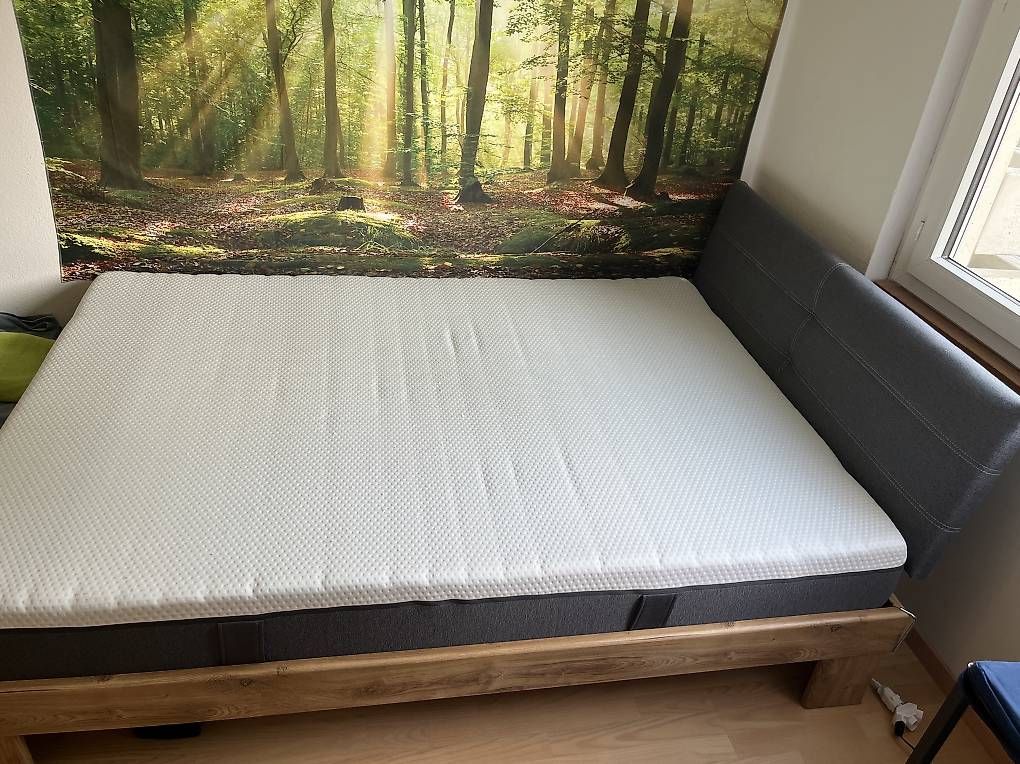 Lits: Bett 140x200 – D'occasion à Aarberg par Ichtuos