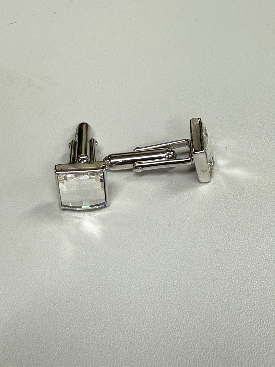 Swarovski Manschettenknöpfe: SWAROVSKI Cufflinks Square Clear Crystal Silver like new – Neu (gemäss Beschreibung) aus Zürich von Allwelcome 1
