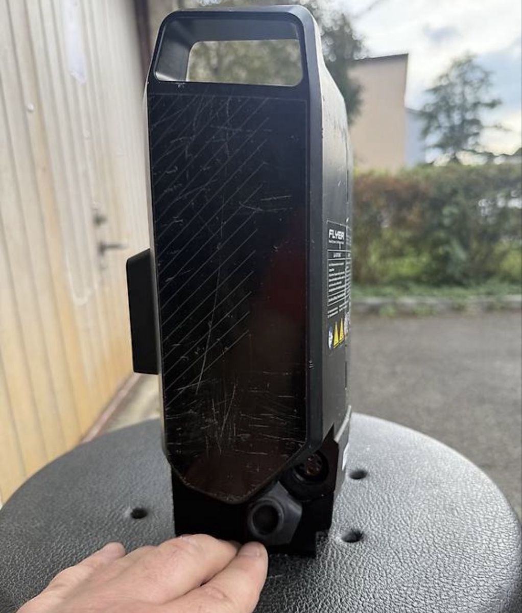 Flyer Batterie: Flyer E-Bike akku  ungetestet/defekt – Difettoso da Oberentfelden venduto da lam_vj88