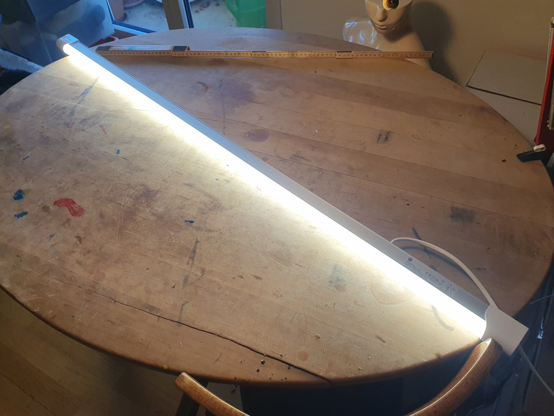 Lampen: Ayce Neonröhrenlampe 20W – Gebraucht aus Zürich von loosebone