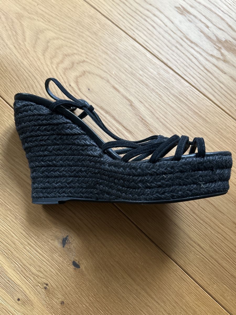 Damenschuhe: Sandales daim noir – Neu (gemäss Beschreibung) aus Burgdorf von nat_kfq5 2