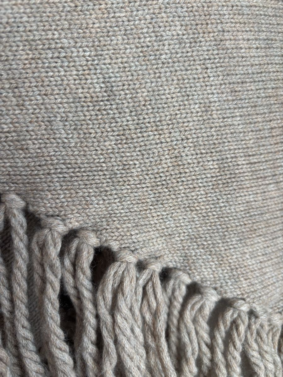 Repeat Foulards, Tücher & Schals: NEU:Wunderschöner Dreieckschal Repeat beige – Neu (gemäss Beschreibung) aus Pratteln von sab_whk9 1