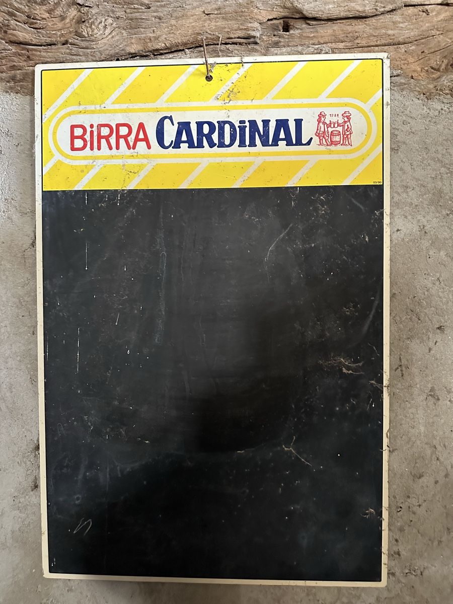 Lavagne: Lavagna vintage Birra Cardinal anni '70 – Usato da Morbio Inferiore venduto da Ecod