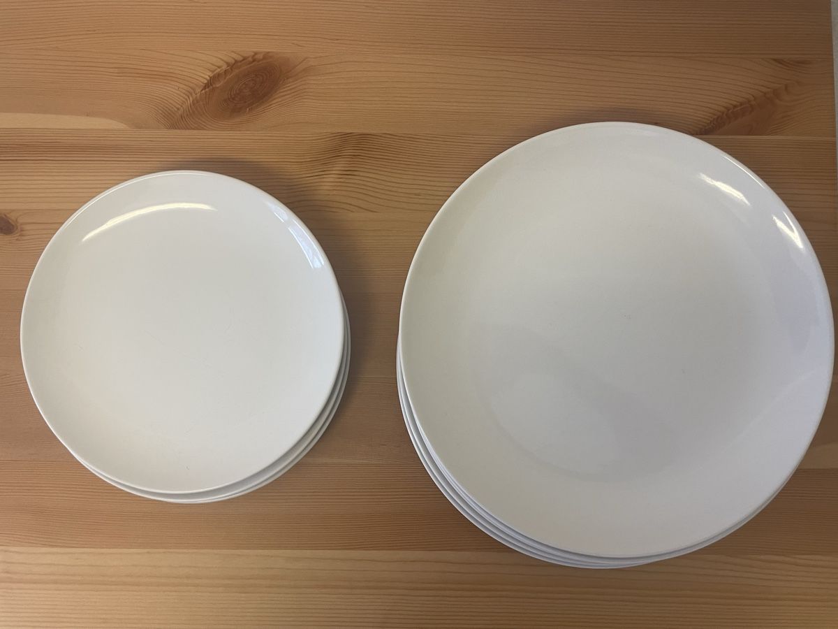 Ikea Piatti: weisse teller 5 grosse 3 kleine – Nuovo (secondo la descrizione) da Zürich venduto da claudiapuresoul 1