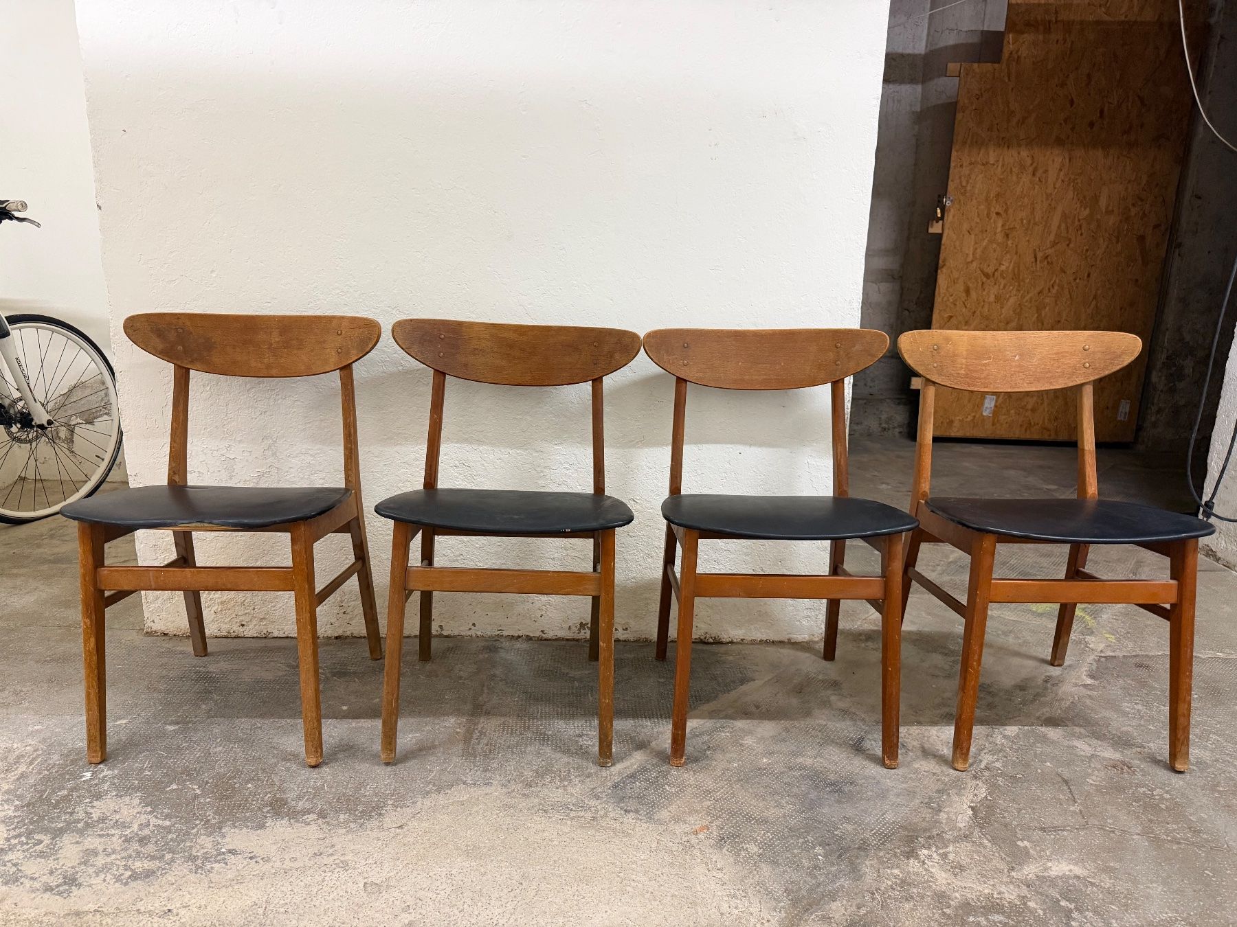 Sedie: 4 x chaises de salle à manger - Farstrup - 1968 – Usato da Echandens venduto da Hobbesmeow 7