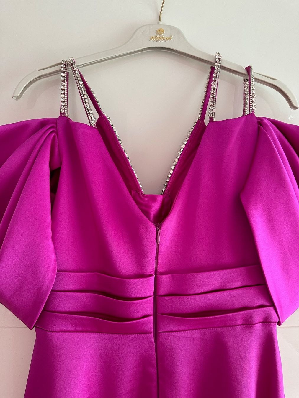 Vestiti: Satin pinkes Abendkleid mit Strassträgern Grösse 40 – Usato da Triengen venduto da nes_l8cj 4