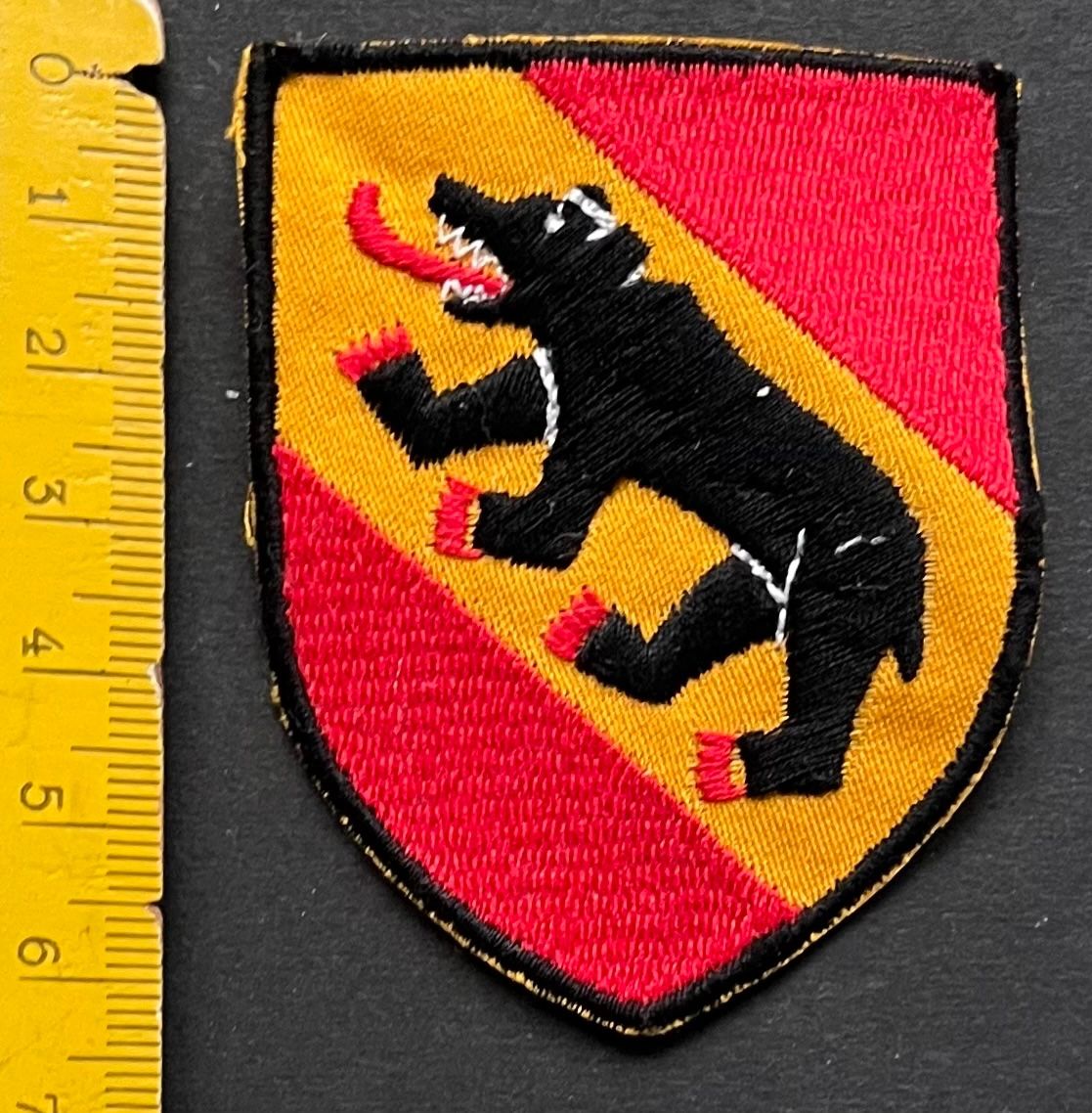 Toppe: Berner Bär / Wappen/ Aufnäher, Batch neuwertig – Usato da Ostermundigen venduto da DaxKarten-75