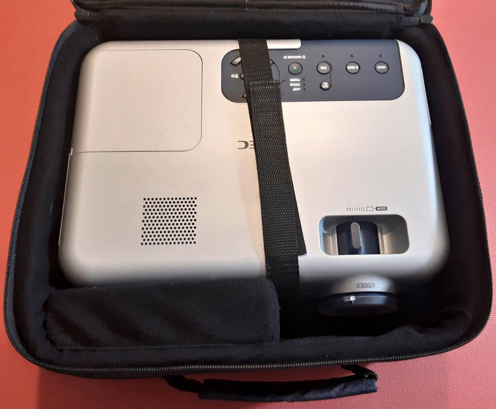 Nec Proiettori: NEC VT460 LCD PROJECTOR PERFECT WORKING ORDER HARDLY USED – Usato da Lugano venduto da YouWantUS 2
