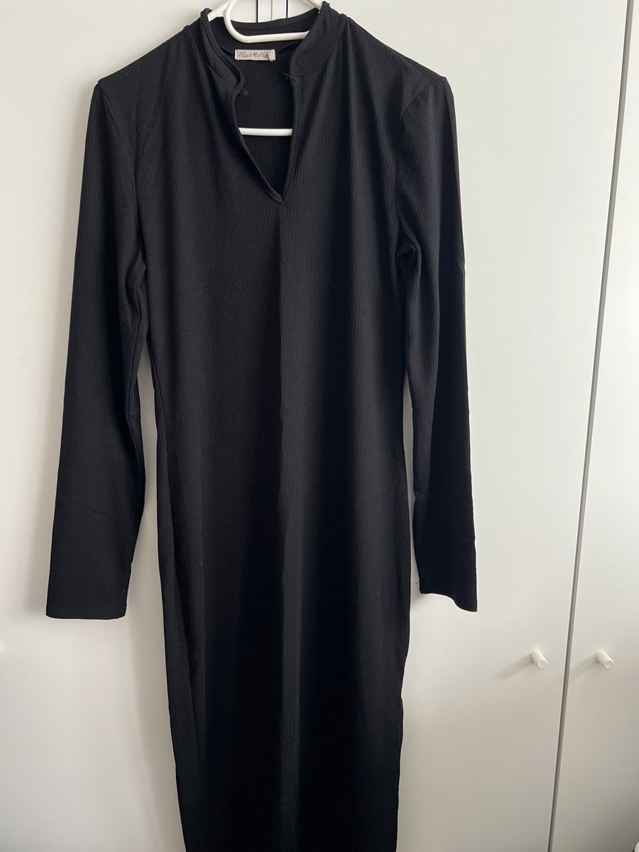 Robes: Robe noire taille S – Neuf (Voir description) à Renens VD par sar_bwz5
