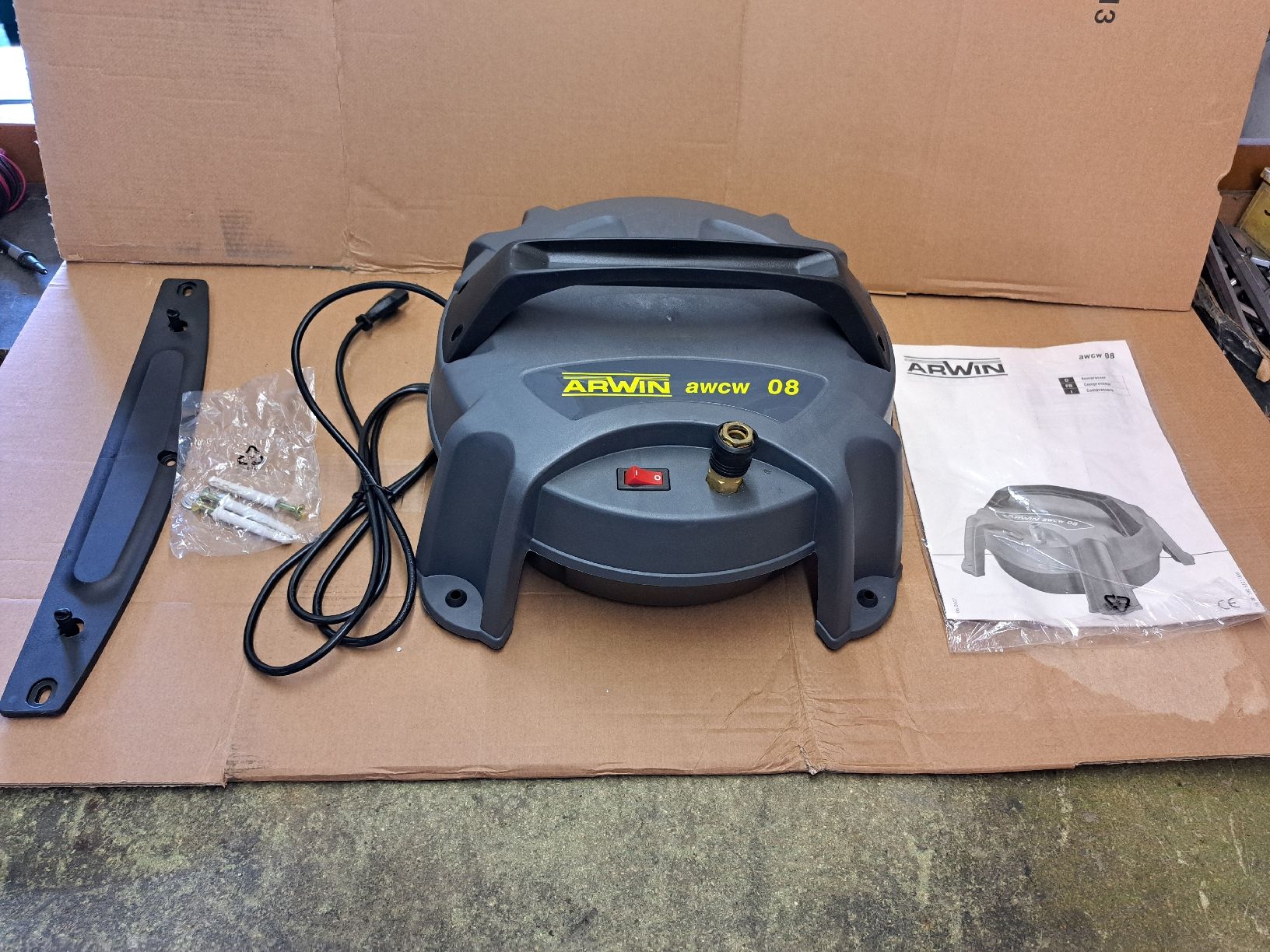 Compresseurs:  Kompressor ARWIN awcw 08 1000W Unbenutzt – Neuf avec emballage d'origine à Ebikon par inf_9pqv