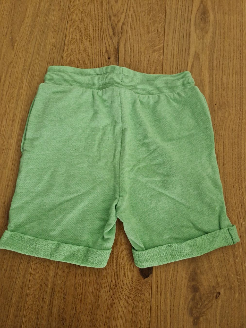 Pantaloni: Shorts Sommer 2 Stück Gr. 116 – Usato da Davos-Dorf venduto da Bpelikan 2