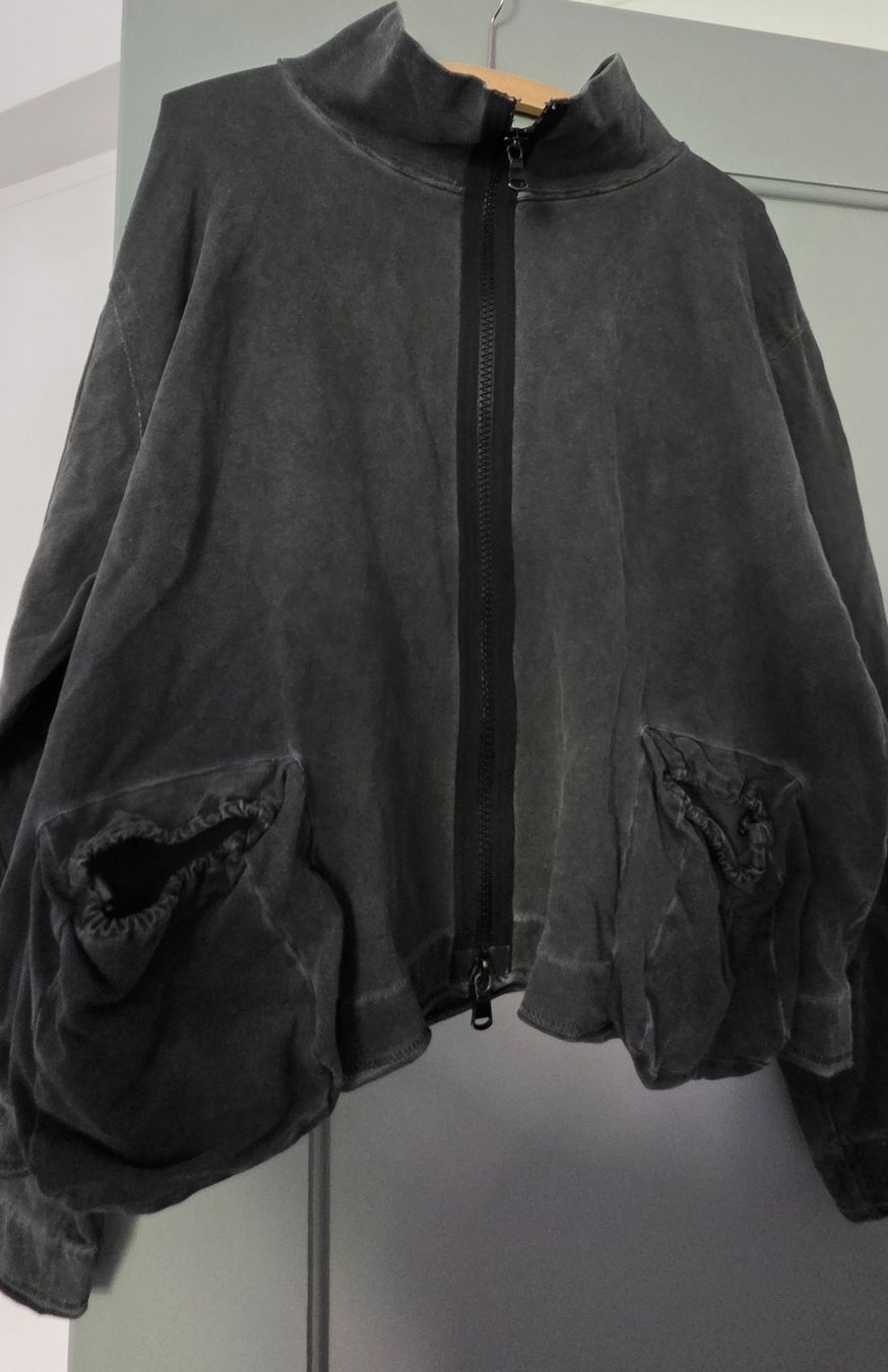 Pullover & Sweatshirts: Veste grise/noire – Gebraucht aus Yverdon-les-Bains von van_dq65 4
