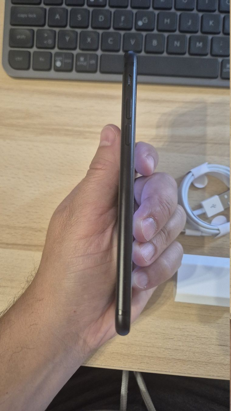 Apple Telefoni cellulari / Smartphones: iPhone 7 32GB Space Gray 3027 Akku 87% – Usato da Münchenbuchsee venduto da MV_Solutions 8