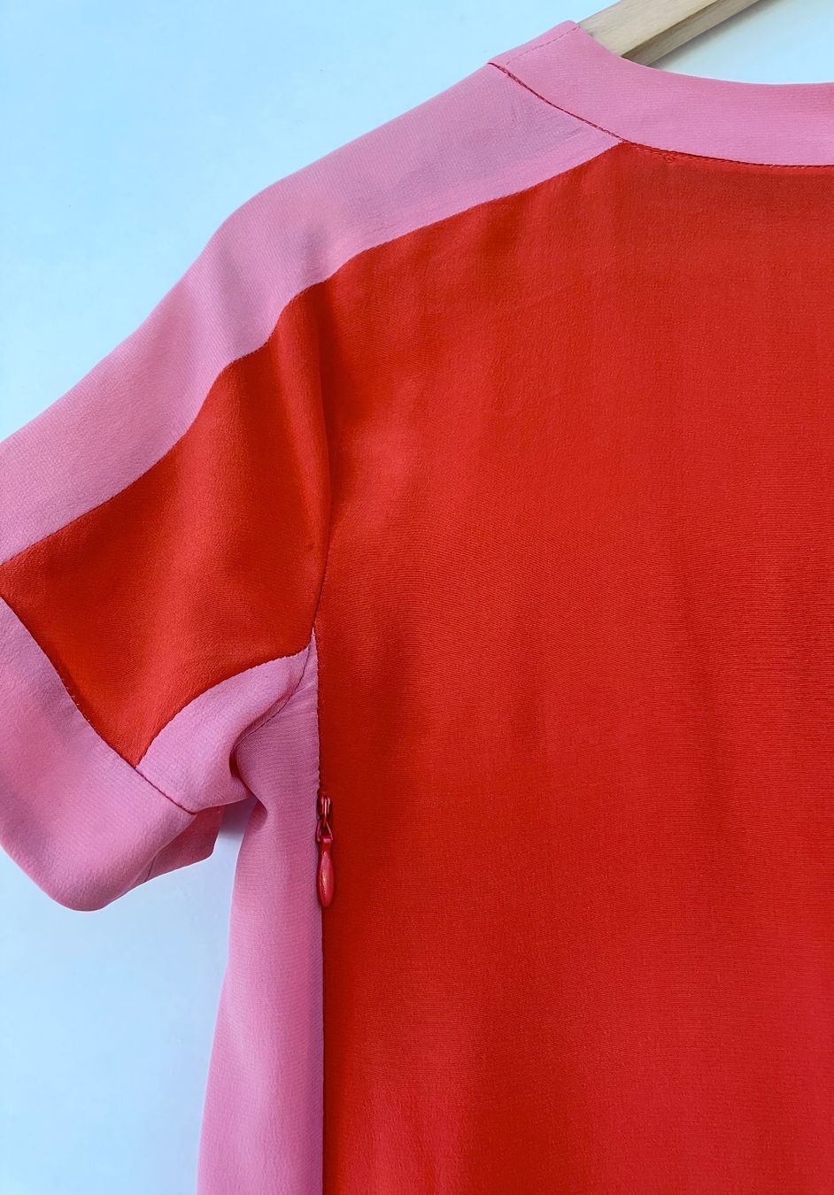 Vestiti: Trussardi Seide Kleid Gr.38 – Usato da Unterägeri venduto da Jutka_04 3