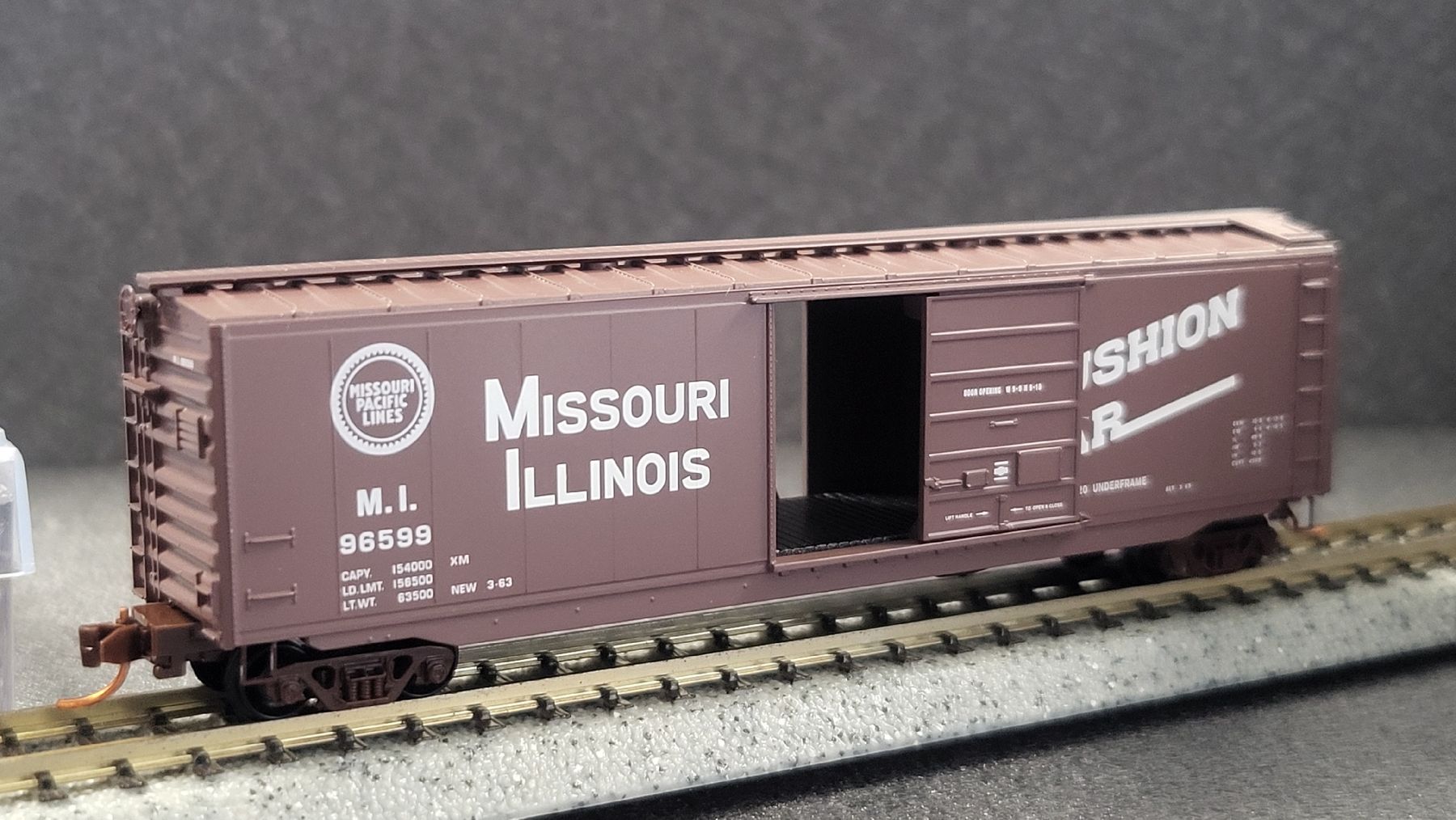 Modellini di ferrovie: 1 wagon boxcar 50' MI - Micro-Trains (édition spéciale) – Usato da Goumoens-la-Ville venduto da nsbourquin 2