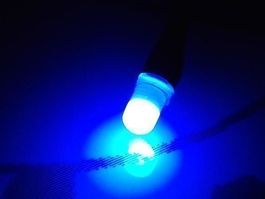 LED 3mm verkabelt, 12V DC, blau diffus