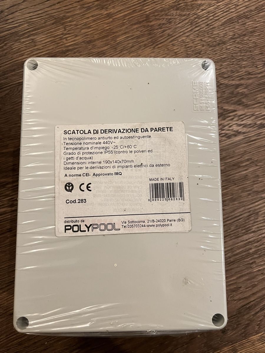 Hubs & Switches: Electrical junction box NEW – Neu und originalverpackt aus Bellinzona von Samirablank 1