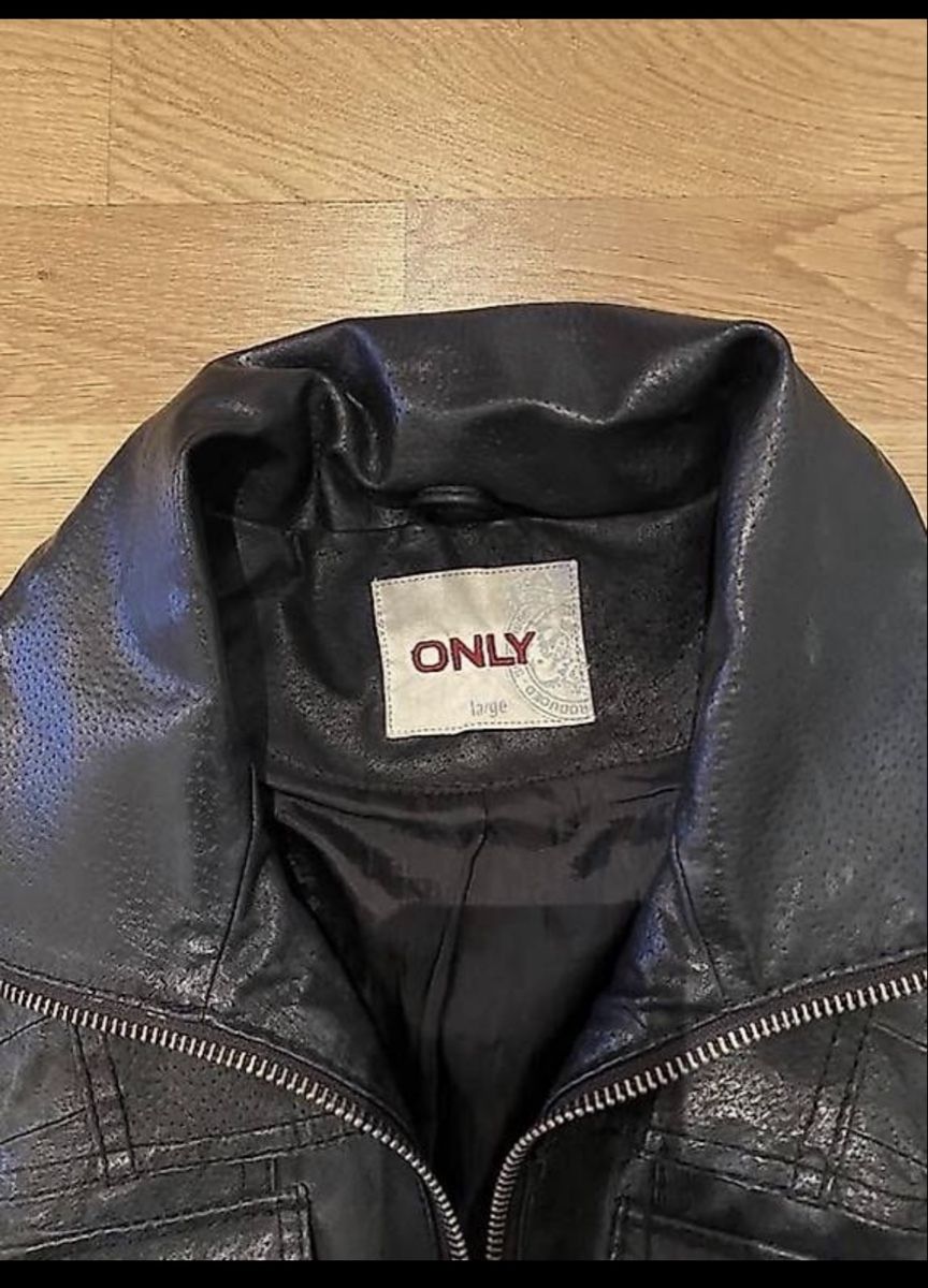 Only Jacken: Lederjacke von Only, Grösse L, schwarz – Gebraucht aus Erlinsbach SO von hallon_ils_9 2