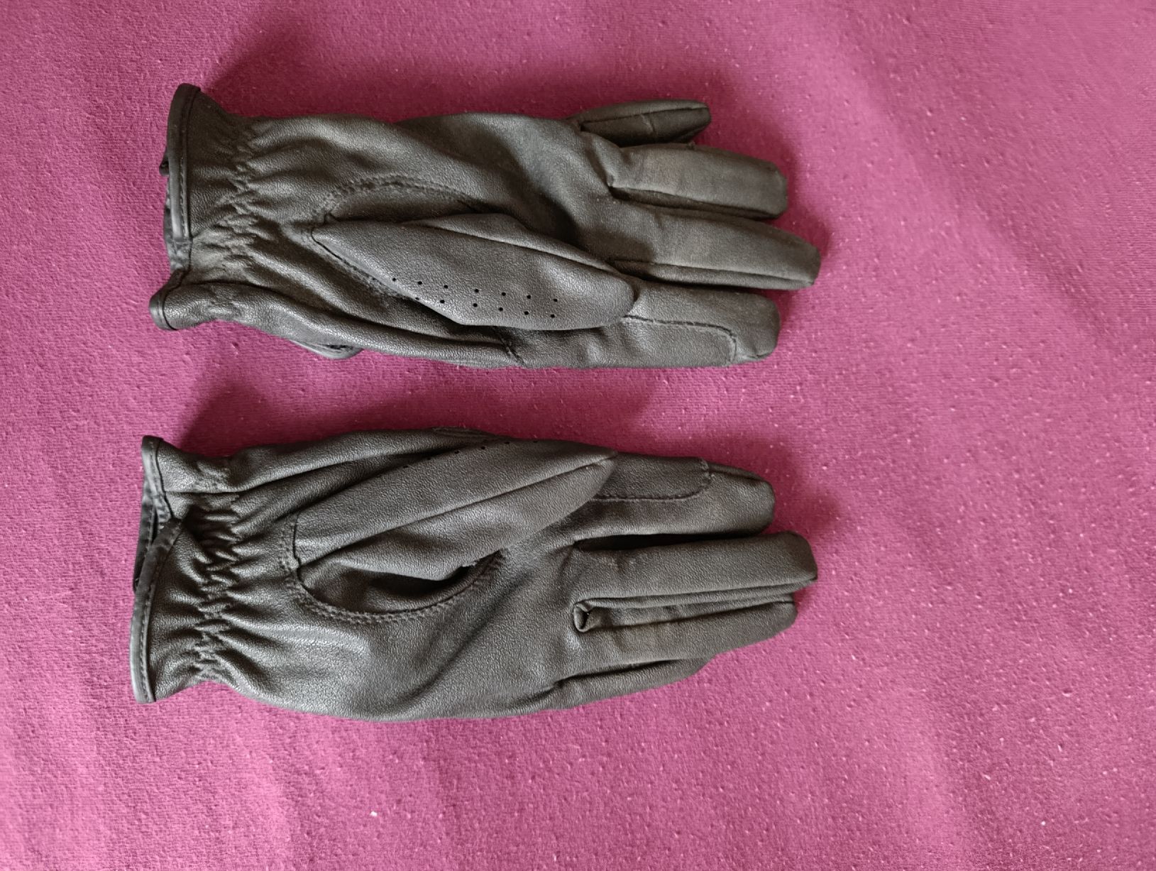Guanti: Gants d'équitation enfant – Usato da Courtelary venduto da mitounet 1