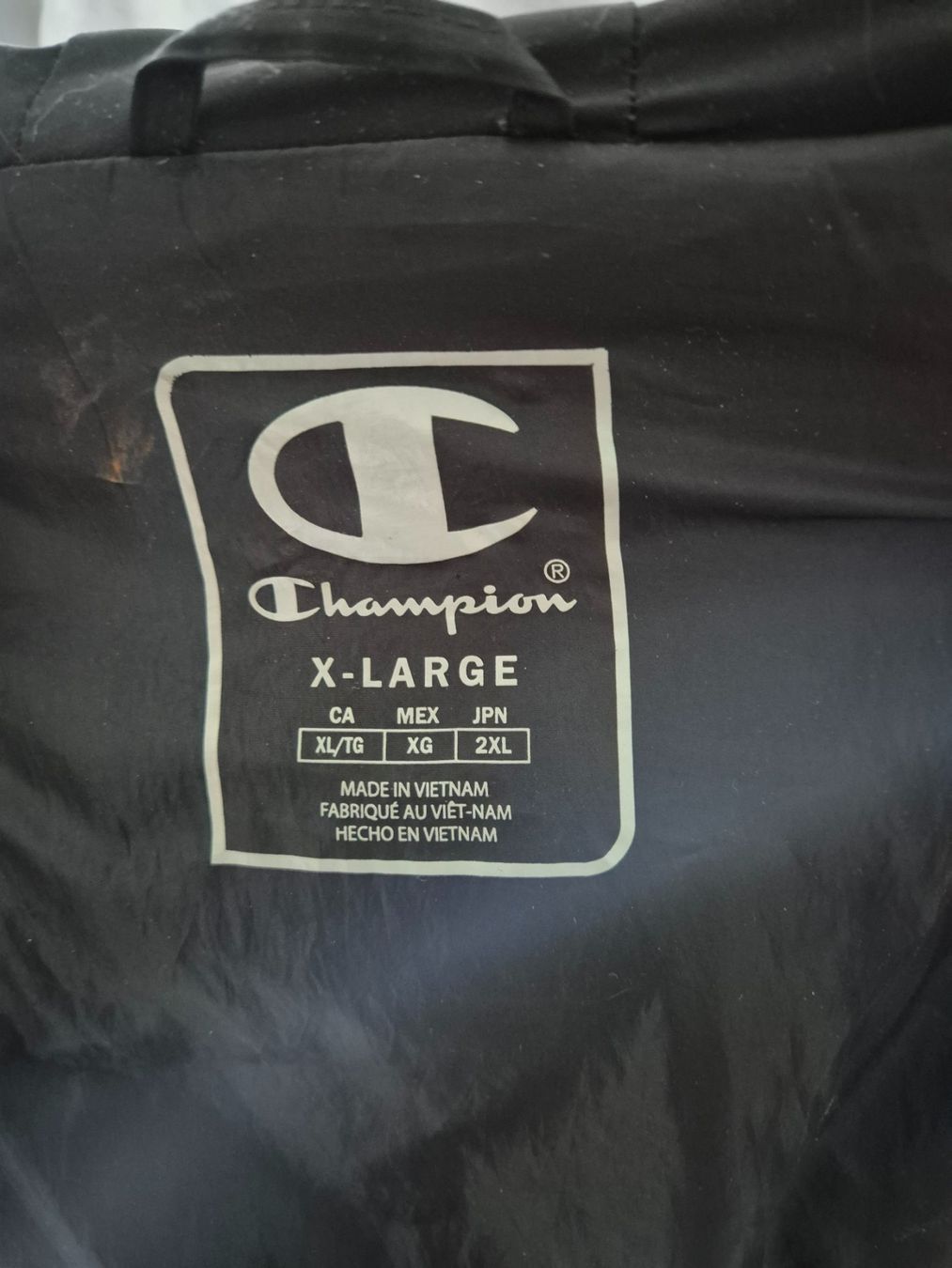 Champion Giacche: Windjacke Champion Grösse XL schwarz – Usato da Glattfelden venduto da ehschenker 1
