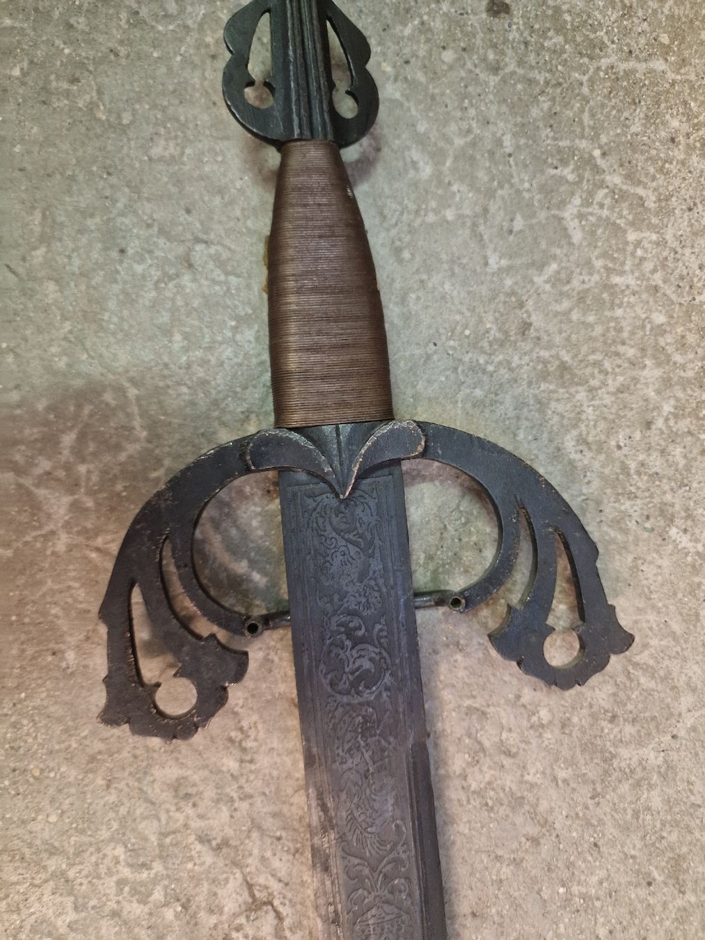 Altre raccolte & rarità: Épée ancienne ouvragée, objet de collection  – Usato da La Chaux-de-Fonds venduto da Ric_m628