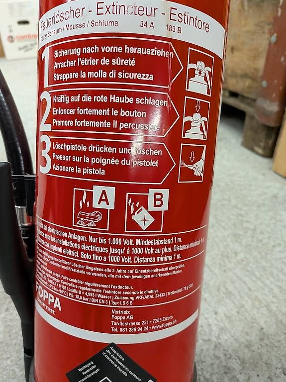 Estintori: Feuerlöscher 6 Liter – Nuovo (secondo la descrizione) da Klosters venduto da selfranga 1
